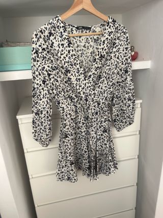 Vestido corto Zara estampado