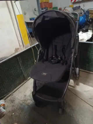 Cochecito de bebé negro