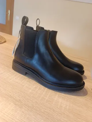 Botas Chelsea negras Zara