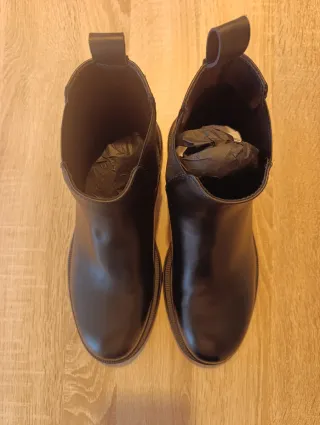 Botas Chelsea negras Zara