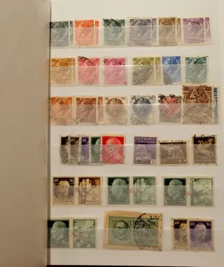 Collezione vintage di francobolli