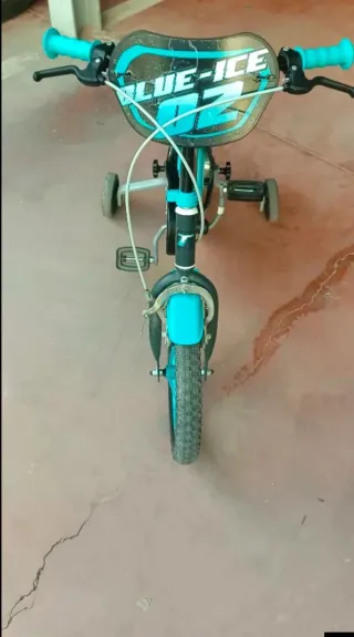 Bicicleta infantil Blue Ice
