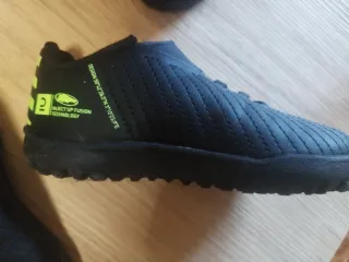 Botas de fútbol niño negras