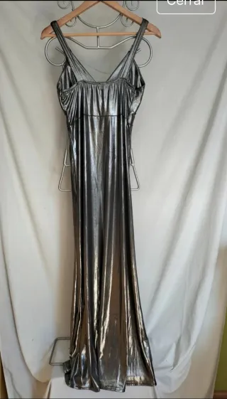 Vestido largo plateado talla U