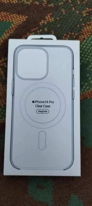 Custodia originale iPhone 14 Pro con MagSafe