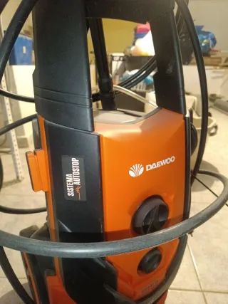 hidro limpiadora presión con jabón nieva