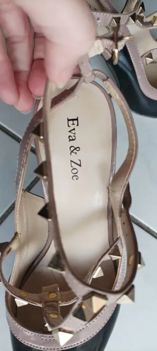 Décolleté imitation Valentino borchie