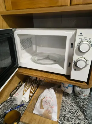 Microondas Orbegozo Blanco