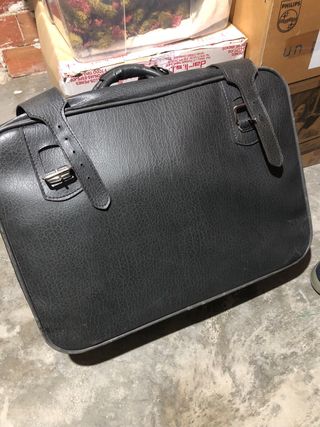 Maleta polipiel vintage negra 60*45