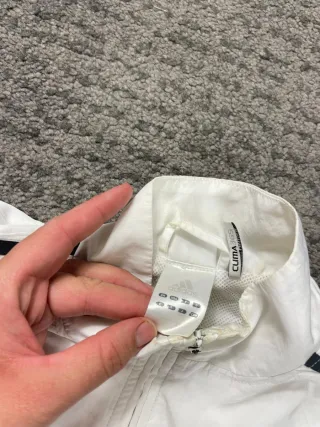 ¡¡OFERTA!! Talla L Chaqueta Adidas Vi6