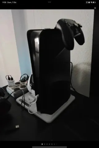 PS5 + MONITOR 4K 144hz + 2 mandos