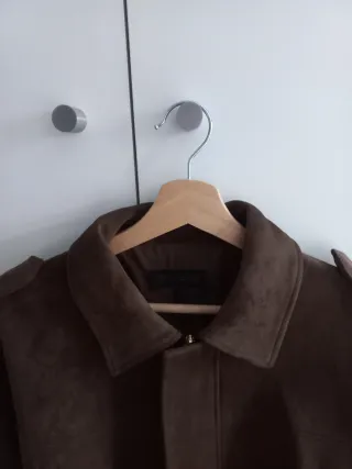 Cazadora efecto ante Zara Talla M