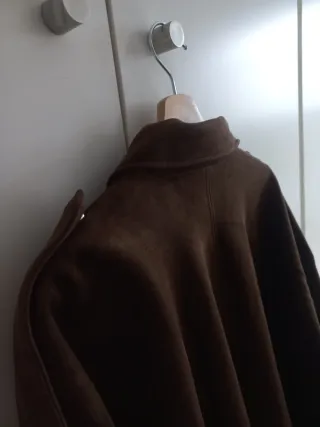 Cazadora efecto ante Zara Talla M