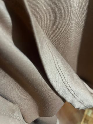 Vestido beige manga larga con cordones