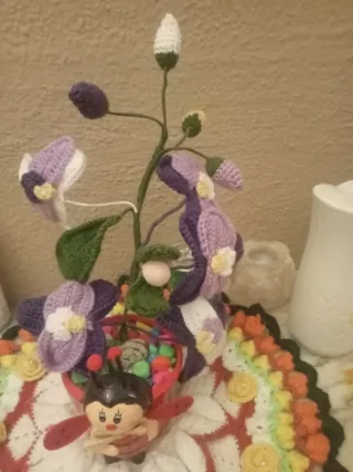 Centro de mesa flores crochet
