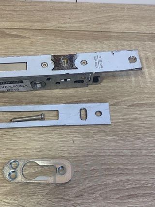 Cerradura de Embutir para Carpintería Amig