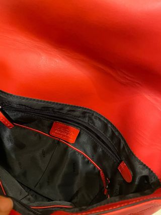 Bolso Krizia Piel Rojo Aro Negro