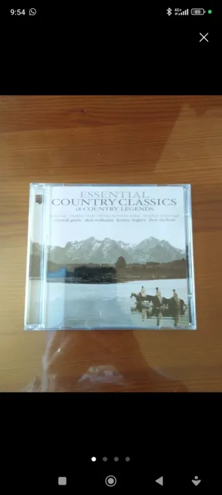 CD Essential Country Classics: 18 Legends