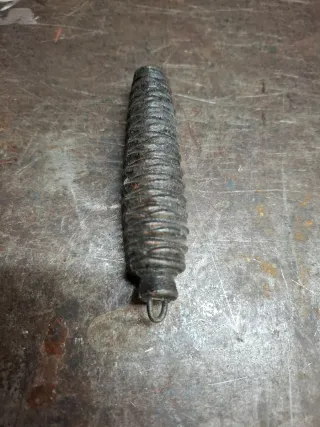 Peso pigna per orologio a cucù