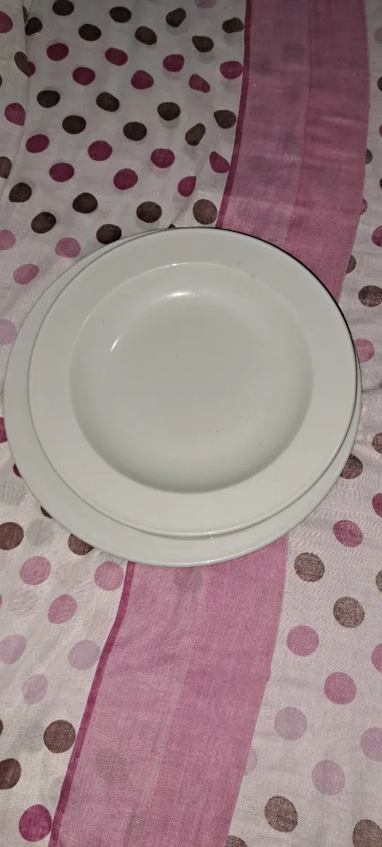 Vajilla tipo hotel porcelana blanca