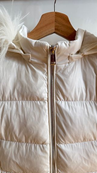 Cazadora Guess Niña Blanca talla 14