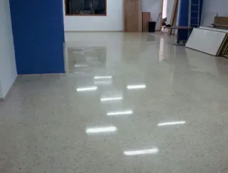 PULIDO Y ABRILLANTADO DE SUELOS