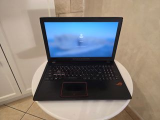 ASUS ROG Gaming i7 - 32 GB ram NVME512 GTX 1050