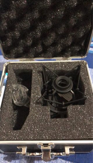 Microfono AKG Perception 220