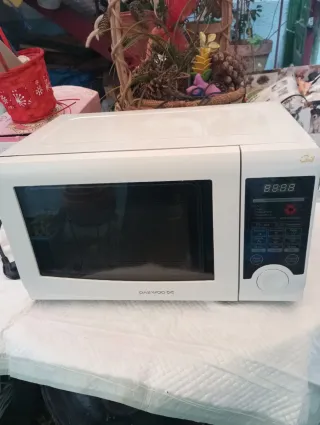 Microondas Grill Daewoo Blanco