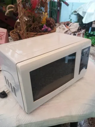 Microondas Grill Daewoo Blanco