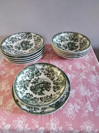 Set 12 Piatti Ceramica Verde e Bianco