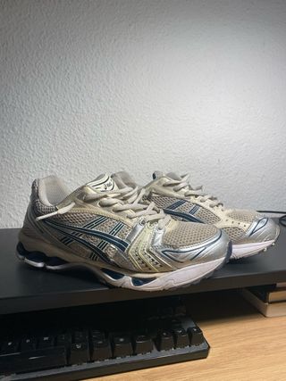 Asics Kayano 14 Beige/Plata