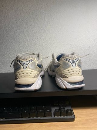 Asics Kayano 14 Beige/Plata