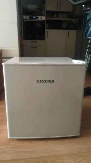 Mini congelador Severin GB8886 32L