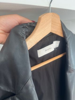 Chaqueta polipiel Bershka negra