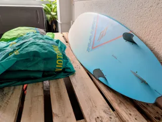 Equipo Kitesurf Naish y Duotone