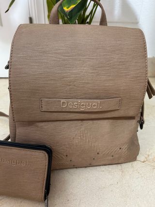 Bolso y monedero Desigual beige