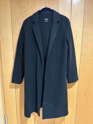 Abrigo Zara Negro