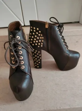 Tronchetti MNG tacco alto plateau borchie oro n.34