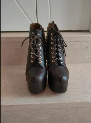 Tronchetti MNG tacco alto plateau borchie oro n.34