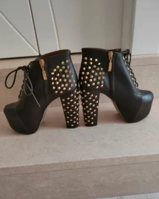 Tronchetti MNG tacco alto plateau borchie oro n.34