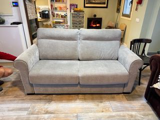 Sofá de 2 plazas en tela