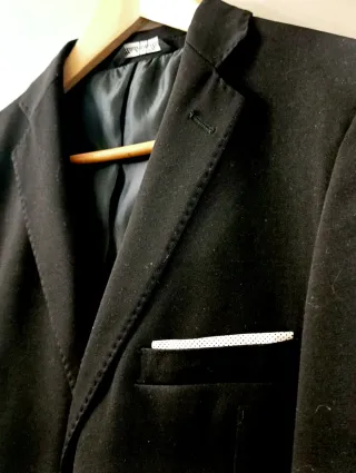 Giacca uomo nera taglia 52 vestibilità asciutta