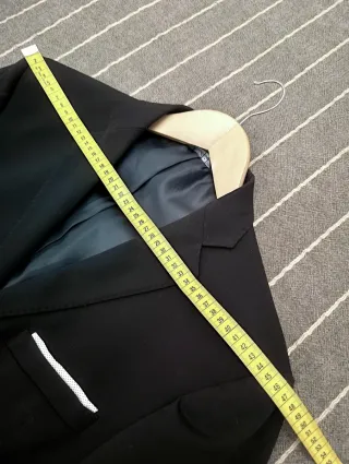 Giacca uomo nera taglia 52 vestibilità asciutta