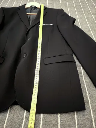 Giacca uomo nera taglia 52 vestibilità asciutta