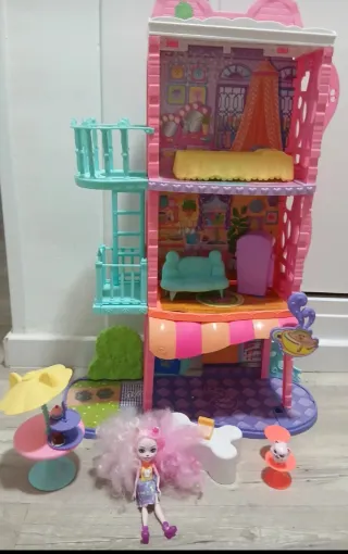 Casa Enchantimals City