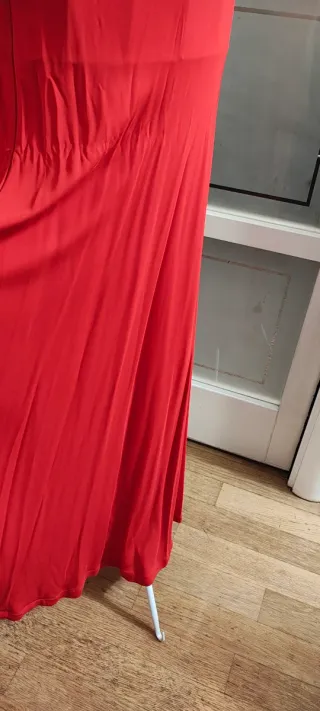 Vestito lungo rosso con perline