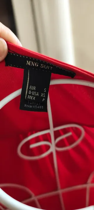 Vestito lungo rosso con perline