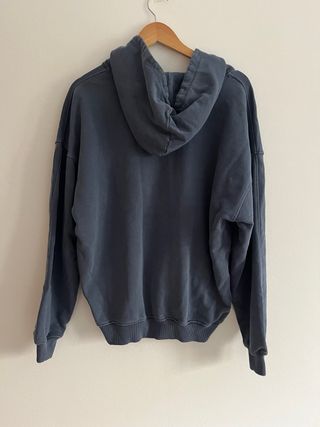 Sudadera YUXUS gris con cremallera