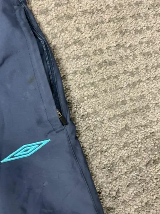 ¡¡OFERTA!! Talla L Pantalón Umbro Málaga Anchos